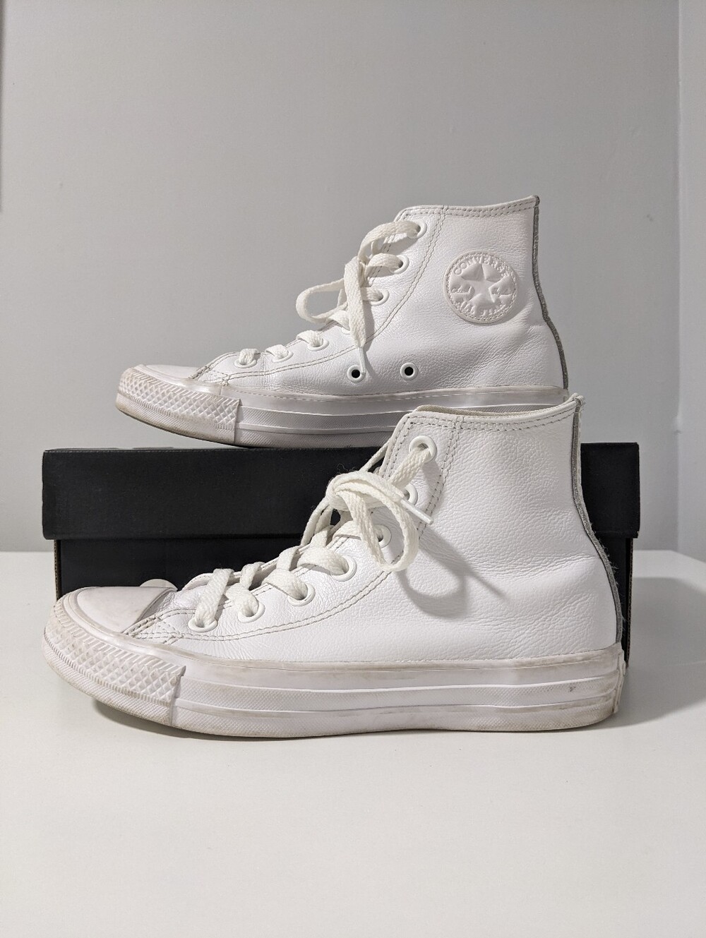 Converse Chuck Taylor All Star Hi Top White Leather Monochrome | White | Size 5